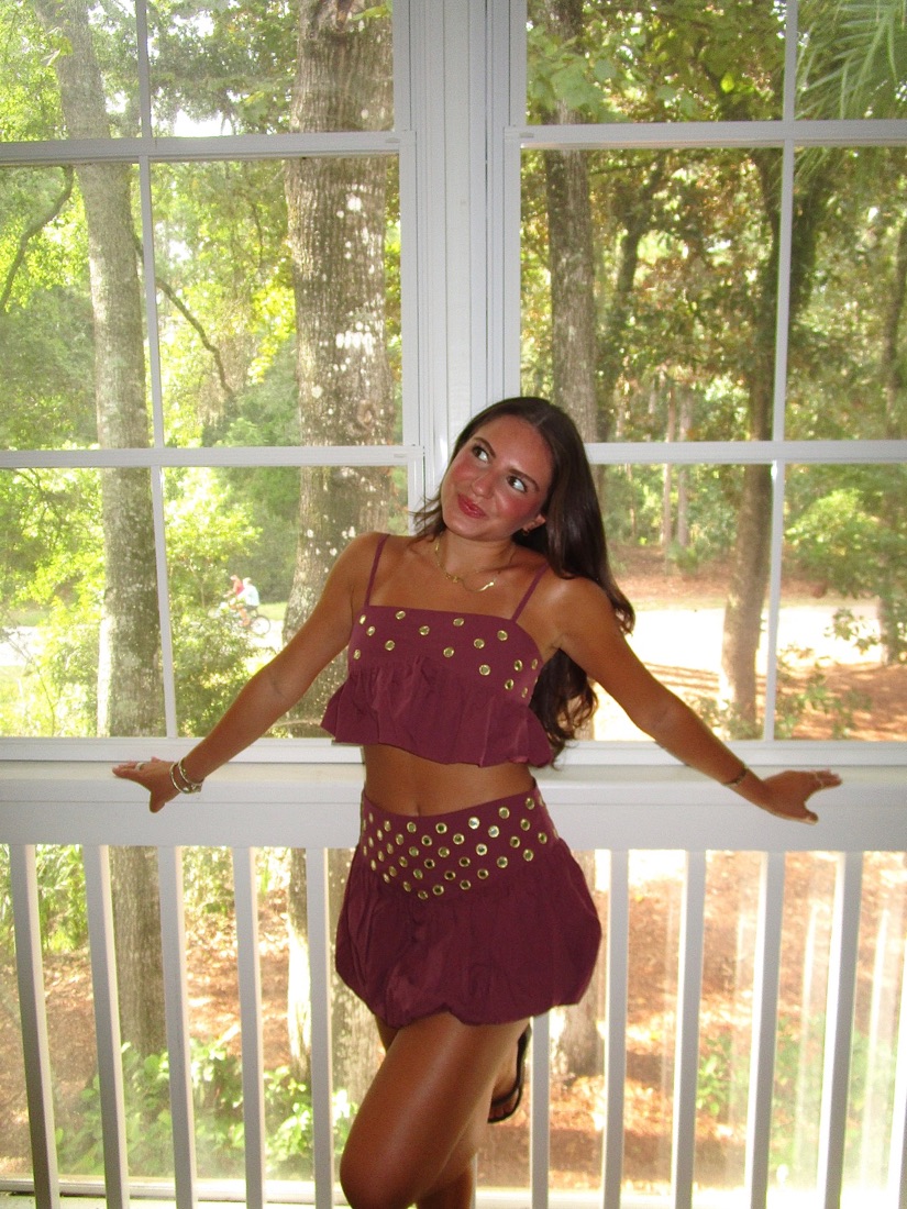 Model wearing the Vestique Garnet Set